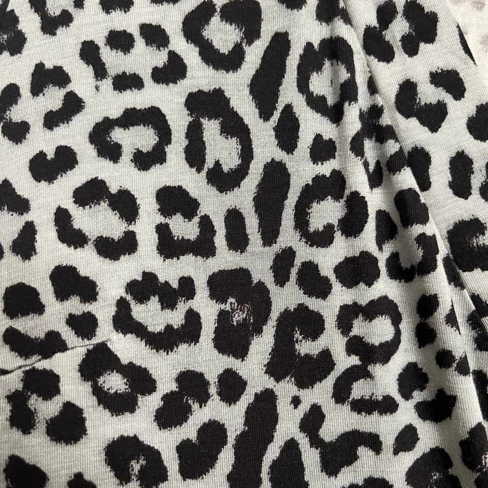 Asos Design Curve Midi Wrap Dress In Grey Leopard… - image 2